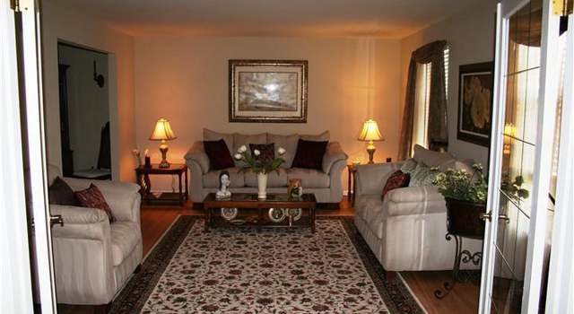 Photo of 6 Marni Ct, Marlton, NJ 08053