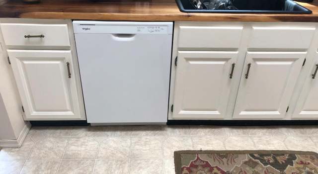 Photo of 6 Lake View Ter, Columbus, NJ 08022