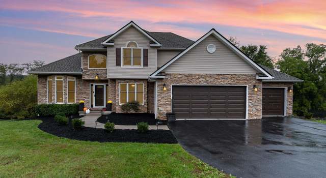 Photo of 3545 Eagle Ridge Ct, Hanover, PA 17331