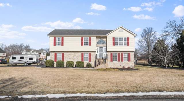 Photo of 100 New Kent Ct, Stephens City, VA 22655