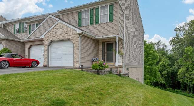 Photo of 343 Oakridge Dr, Mountville, PA 17554