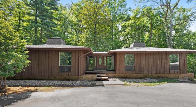 Photo of 12009 Whip Rd, Reston, VA 20191