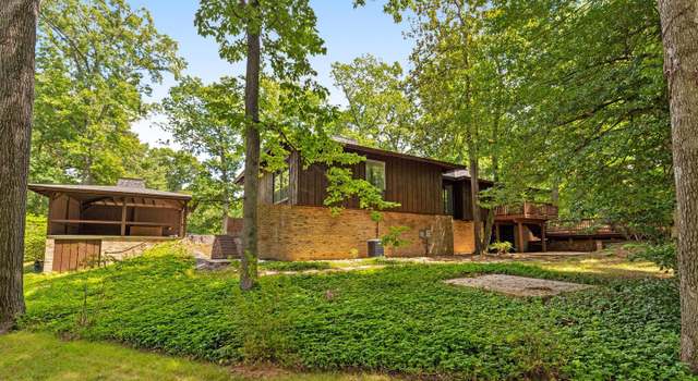 Photo of 12009 Whip Rd, Reston, VA 20191