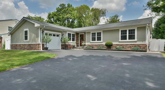 Photo of 12 Rydal Dr, Lawrence Township, NJ 08648
