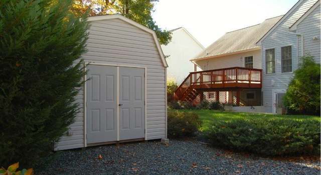 Photo of 32 Sweetbriar Dr, Stafford, VA 22405