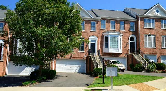 Photo of 4019 Quiet Creek Dr, Fairfax, VA 22033