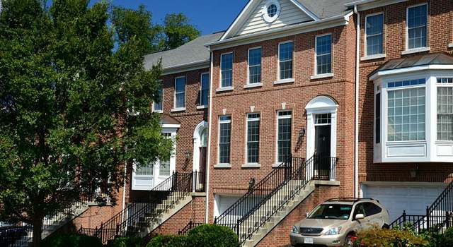 Photo of 4019 Quiet Creek Dr, Fairfax, VA 22033
