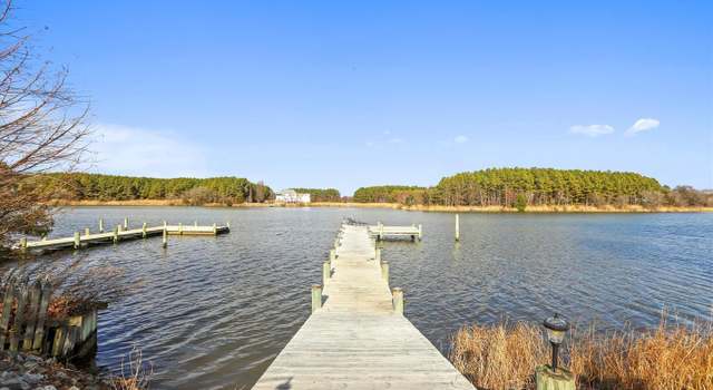Photo of 130 N Lake Dr, Stevensville, MD 21666