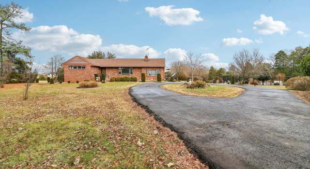 Photo of 14017 Aden Rd, Nokesville, VA 20181