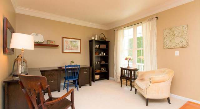 Photo of 43098 Barons St, Chantilly, VA 20152