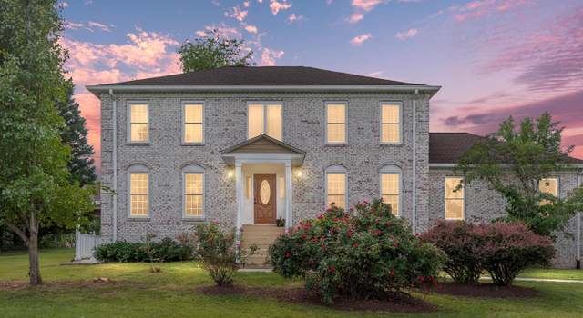 Property at 9486 Broadlands Ln, Nokesville, VA 20181, 4 beds, 3.5 baths