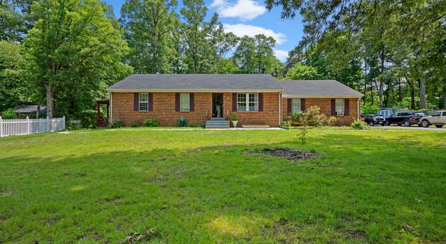 Photo of 6715 Mckeldin Dr, Suitland, MD 20746