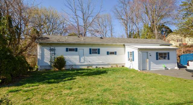 Photo of 65 Young St, Easton, PA 18042