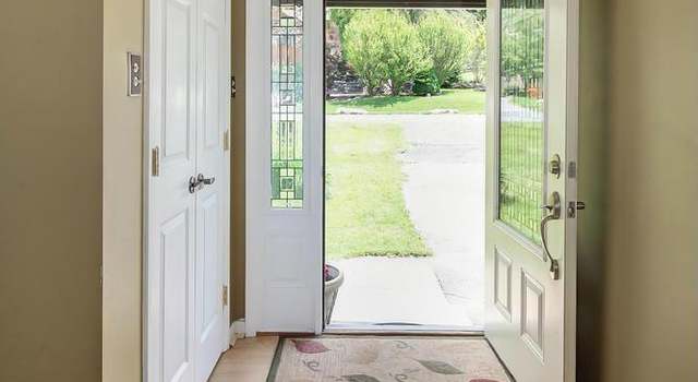 Photo of 6918 Fox Chase Rd, New Market, MD 21774