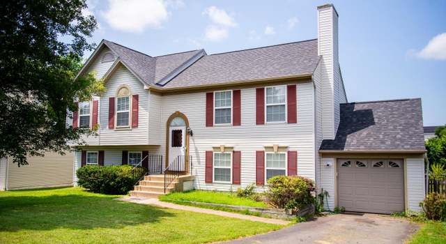 Photo of 18 Cross Cut Ln, Fredericksburg, VA 22405