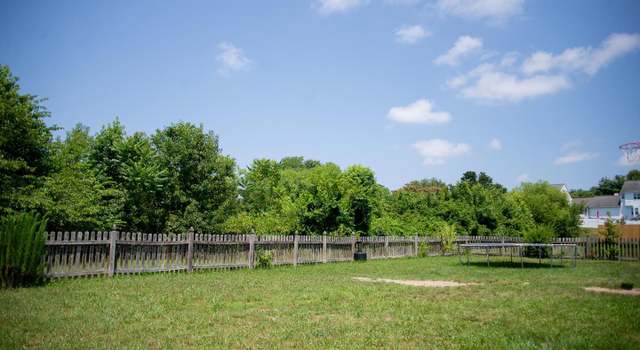 Photo of 18 Cross Cut Ln, Fredericksburg, VA 22405
