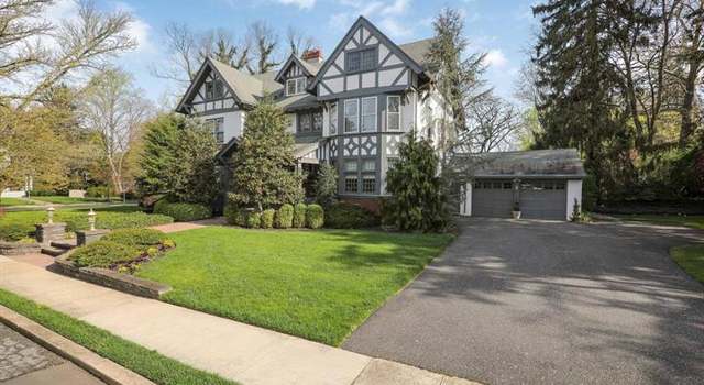 Photo of 450 Spruce Ln, Woodbury, NJ 08096