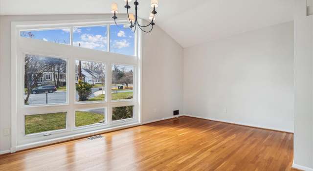 Photo of 8524 Acorn Cir, Vienna, VA 22180