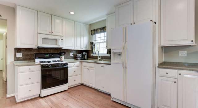Photo of 10511 Cedar Creek Dr, Manassas, VA 20112