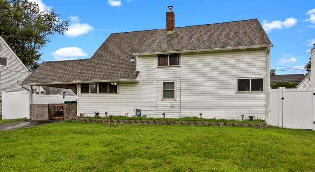 Photo of 23 Nestingrock Ln, Levittown, PA 19054