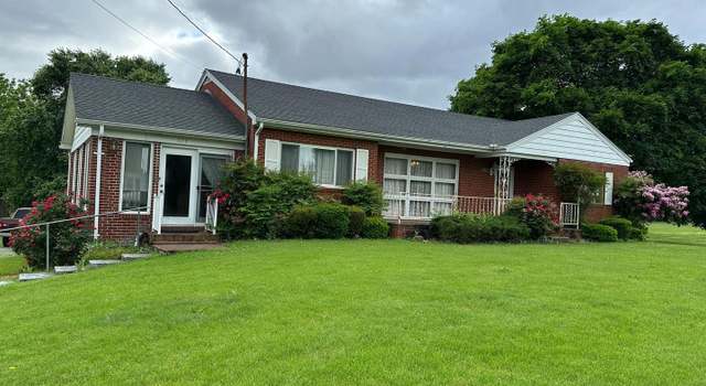 Photo of 228 Fairview Rd, Luray, VA 22835