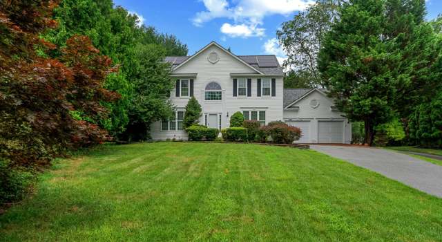 Photo of 3245 Pine Bluffs Dr, Ellicott City, MD 21042