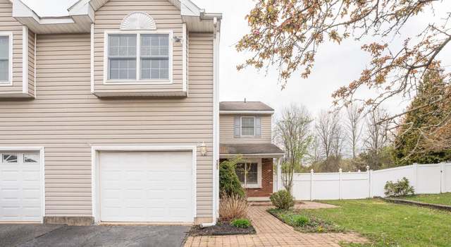 Photo of 551 Meadow Ln, Pennsburg, PA 18073