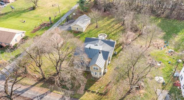 Photo of 179 Church St, Summit Point, WV 25446