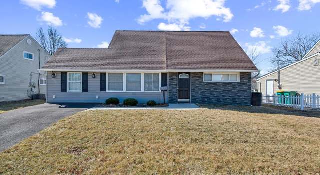 Photo of 19 Mayflower Rd, Levittown, PA 19056