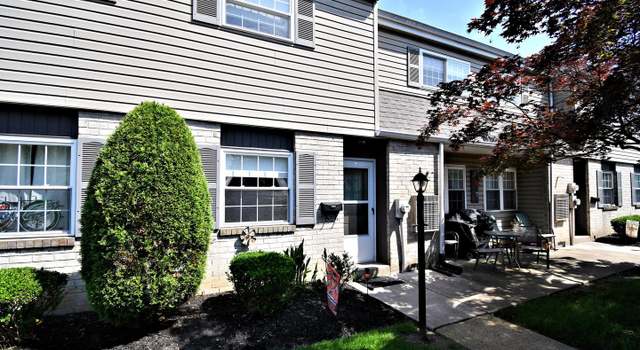 Photo of 325 S Warminster Rd Unit A-10, Hatboro, PA 19040