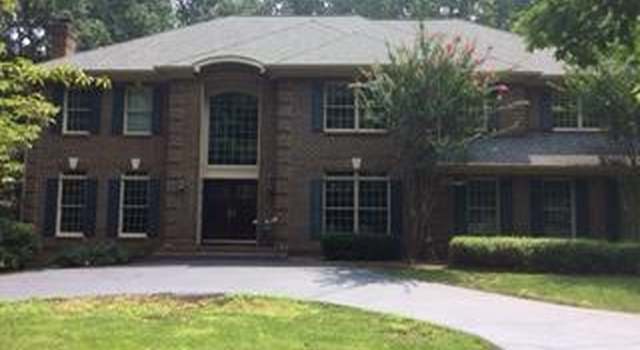 Photo of 262 Golden Woods Ct, Great Falls, VA 22066