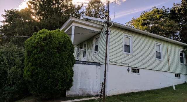 Photo of 8 Spring Ave, Pottsville, PA 17901
