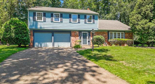 Photo of 202 Horse Shoe Ct, Cherry Hill, NJ 08034