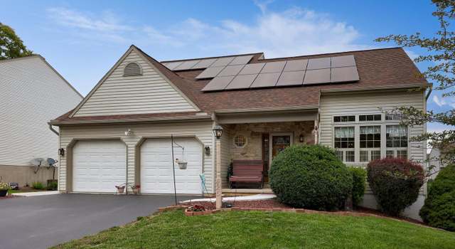 Photo of 425 Apple Tree Ln, Mount Wolf, PA 17347