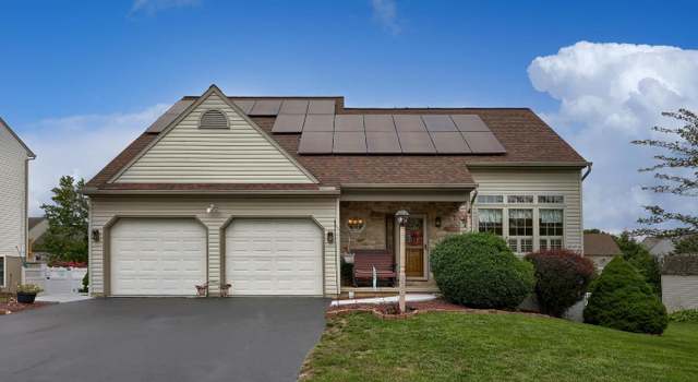 Photo of 425 Apple Tree Ln, Mount Wolf, PA 17347