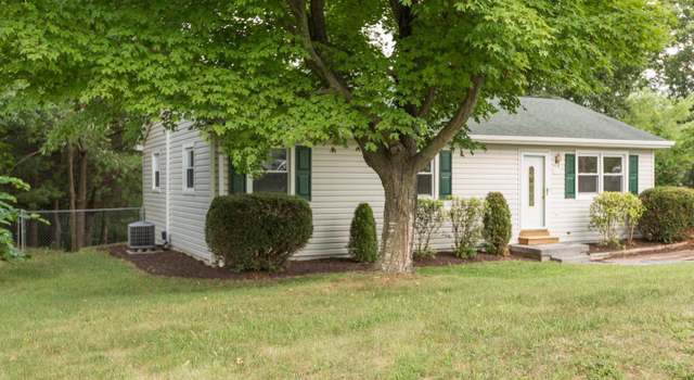 Photo of 112 Huntcrest Cir, Winchester, VA 22602