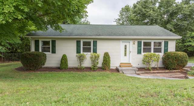 Photo of 112 Huntcrest Cir, Winchester, VA 22602