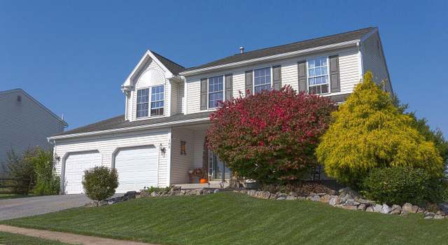 Photo of 103 Roxberry Dr, Reading, PA 19608