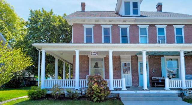 Photo of 410 E Cherry St E, Palmyra, PA 17078