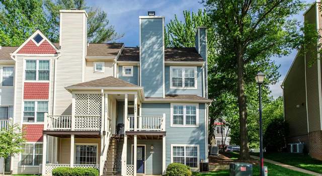 Photo of 308-A Locust St SE #17, Vienna, VA 22180