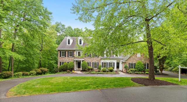 Photo of 6616 Stonecrest Ln, Fairfax Station, VA 22039