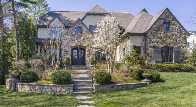 Photo of 1222 Somerset Dr, Mclean, VA 22101