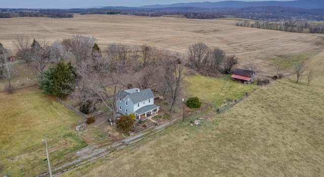 Photo of 407 Windy Valley Ln, Charles Town, WV 25414