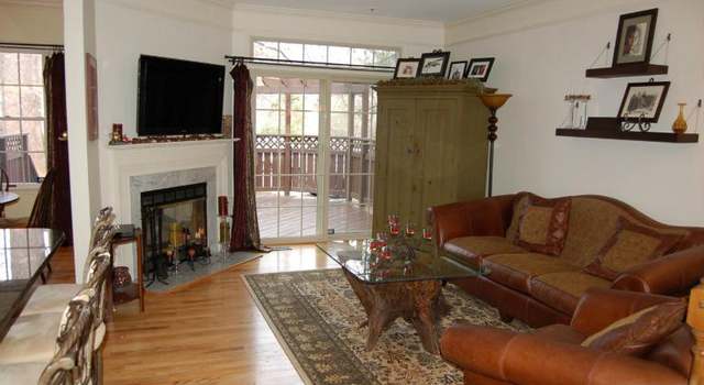 Photo of 17986 Dumfries Cir, Olney, MD 20832