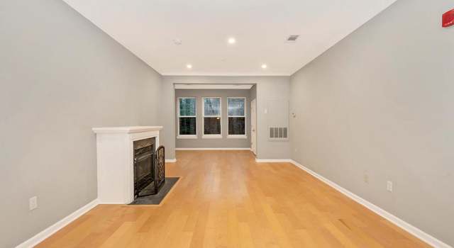 Photo of 310 High Gables Dr #103, Gaithersburg, MD 20878
