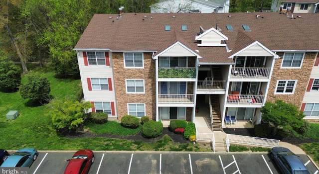 Photo of 20 Holly Ct, Trenton, NJ 08619