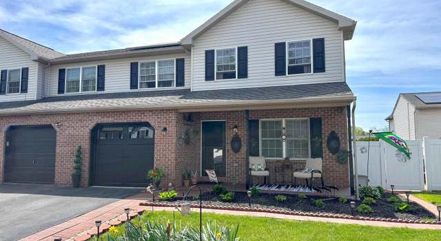 Photo of 6210 Pond View Dr, Birdsboro, PA 19508