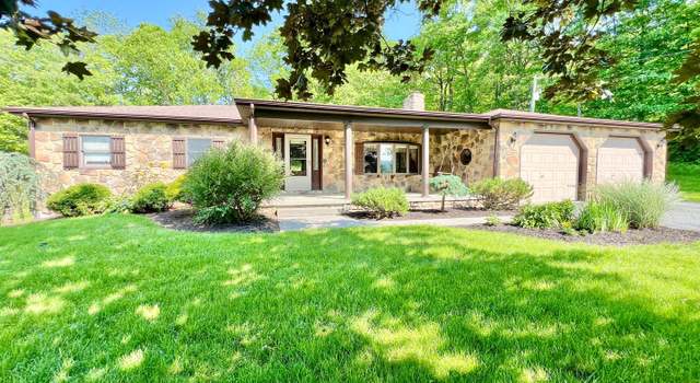 Photo of 442 Old Henry Path Rd, New Enterprise, PA 16664