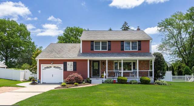 Photo of 4 Sequoia Dr, Cinnaminson, NJ 08077
