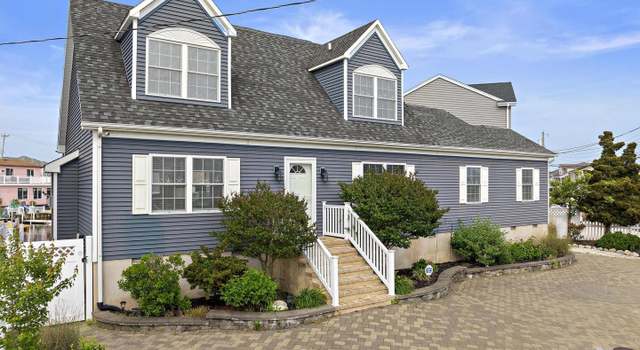 Photo of 1048 Jennifer Ln, Manahawkin, NJ 08050